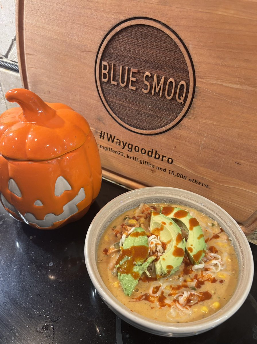BlueSmoQ's tweet image. Mexican Street Corn Chicken Chili #WayGoodBro @MeatChurch  #chili #soup