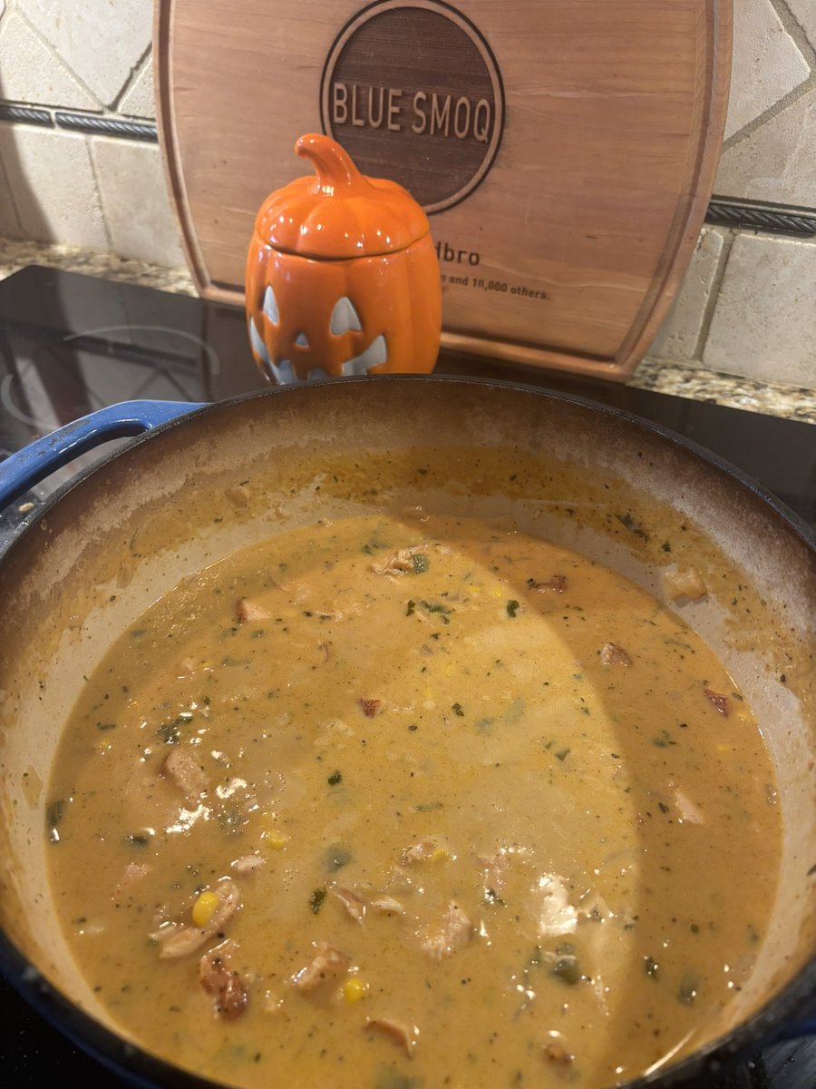 BlueSmoQ's tweet image. Mexican Street Corn Chicken Chili #WayGoodBro @MeatChurch  #chili #soup