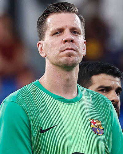 Entrevistador: “¿Quienes son los cinco mejores porteros de la historia?”

Szczesny: Buffon, Yashin, Neuer, Cech, yo
