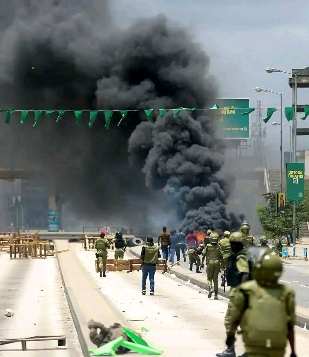 Big blow to Tanzania policemen after the protesters broke into police uniform stores and wore the police uniform making them difficult to differentiate between the protesters and police officers. 

Tanzania Idi Amin mama Somalia 2027 General election Sudan