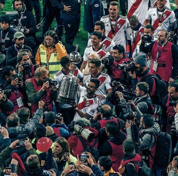 RiverRetro1901's tweet image. Y la perdió.

¿Sabés quién fue el último argentino en GANARLA? River en 2018.

¿Y el anterior? River en 2015.

Ah, y en ambas nos cruzamos con vos y te rompimos el culo.