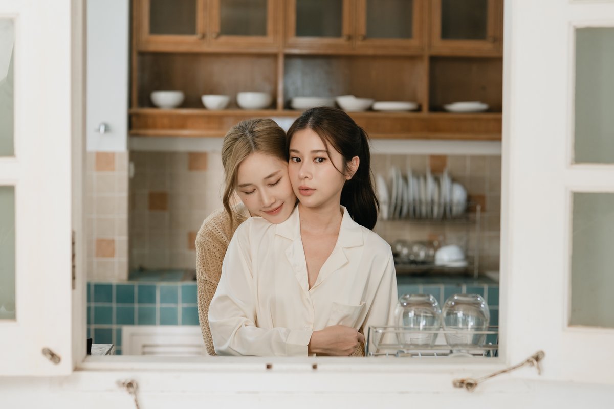 lovedesignth's tweet image. ให้รางวัลขึ้นเทรนด์อันดับ 1 ไวสุดๆ วันนี้
ดูยิ้มมุมปากของเด็กนั้นซะก่อน ซุกซนจริงๆ
ไปต่อนะค่า บูสต์ๆ เอเนอจี้ๆ
#LoveDesignEP5  
SECRET OF AOKBAB