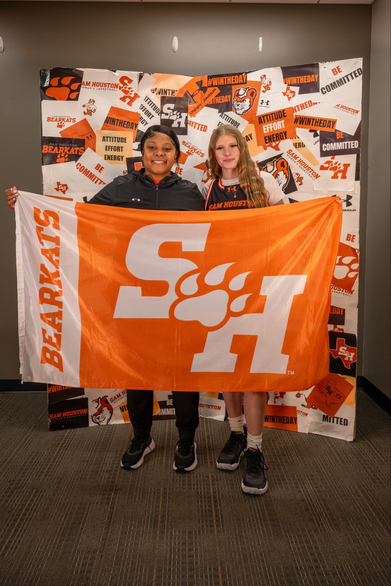 Rachaelhoopster's tweet image. EatEmUpKats? Thanks @CoachJustice10 for the great visit! @Bearkats_WBB #unofficial