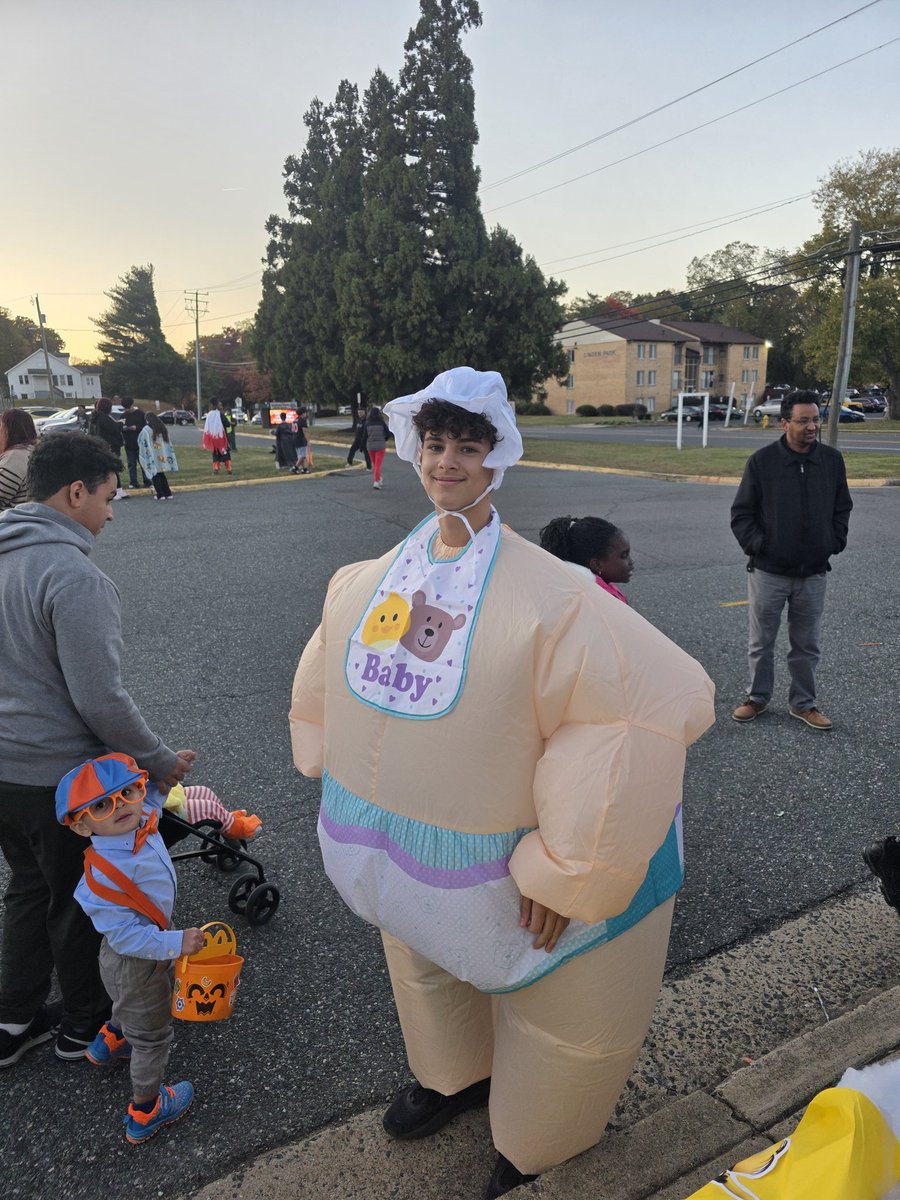 Graham Park Middle tweet media