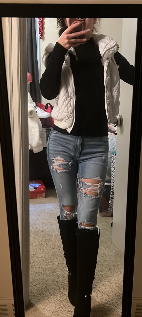 RoseGoddess_0's tweet photo. 🤓🤓 if you wanted a reason to send, welp. Here it is. 🖤 https://t.co/KvMP9cC0zB
