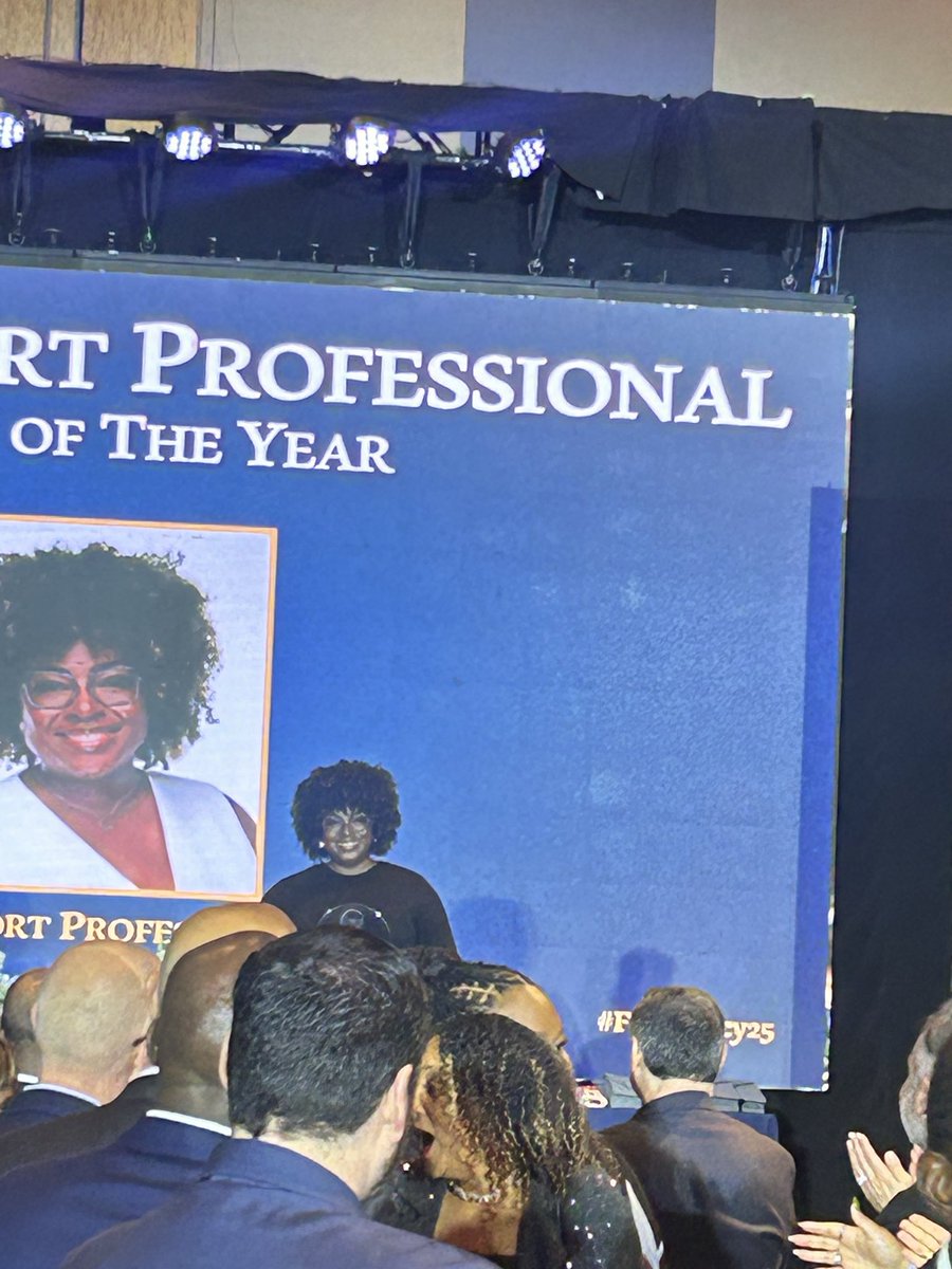 Daria Butler tweet media