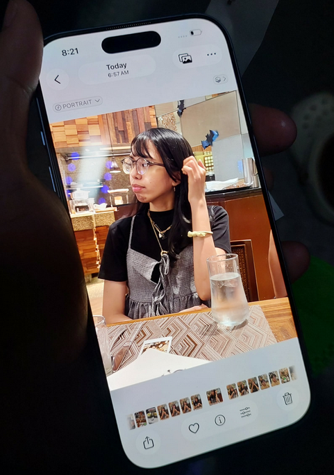 one of the first few photos i got on my iphone was of <a href="/lemonhayd/">dids 🍋</a> 

She's great