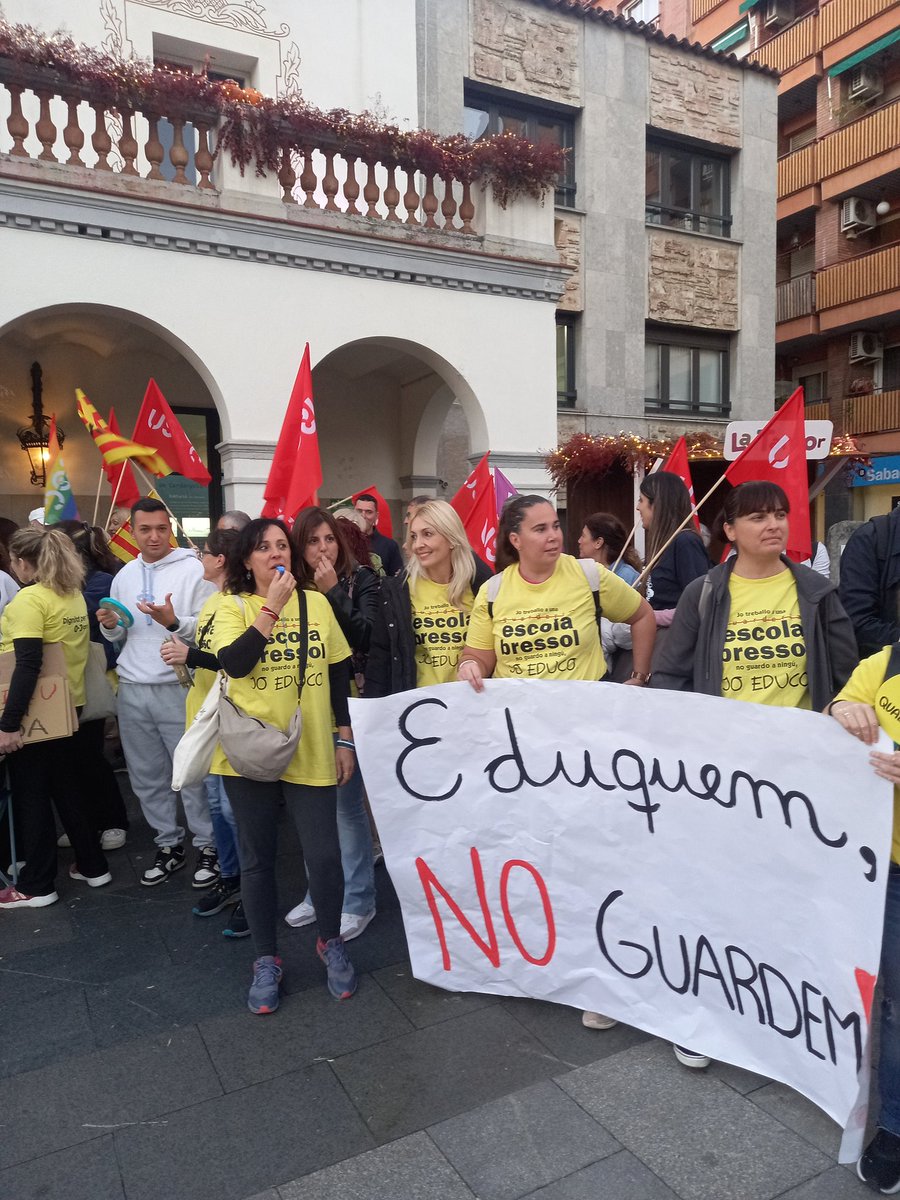 La vocació no paga les factures!
✊ Les treballadores de les EBM de Cerdanyola alcen la veu!
#Infantil03 <a href="/puntinfo/">Cerdanyola .info</a> 
<a href="/Cerdanyola/">Cerdanyola</a>
