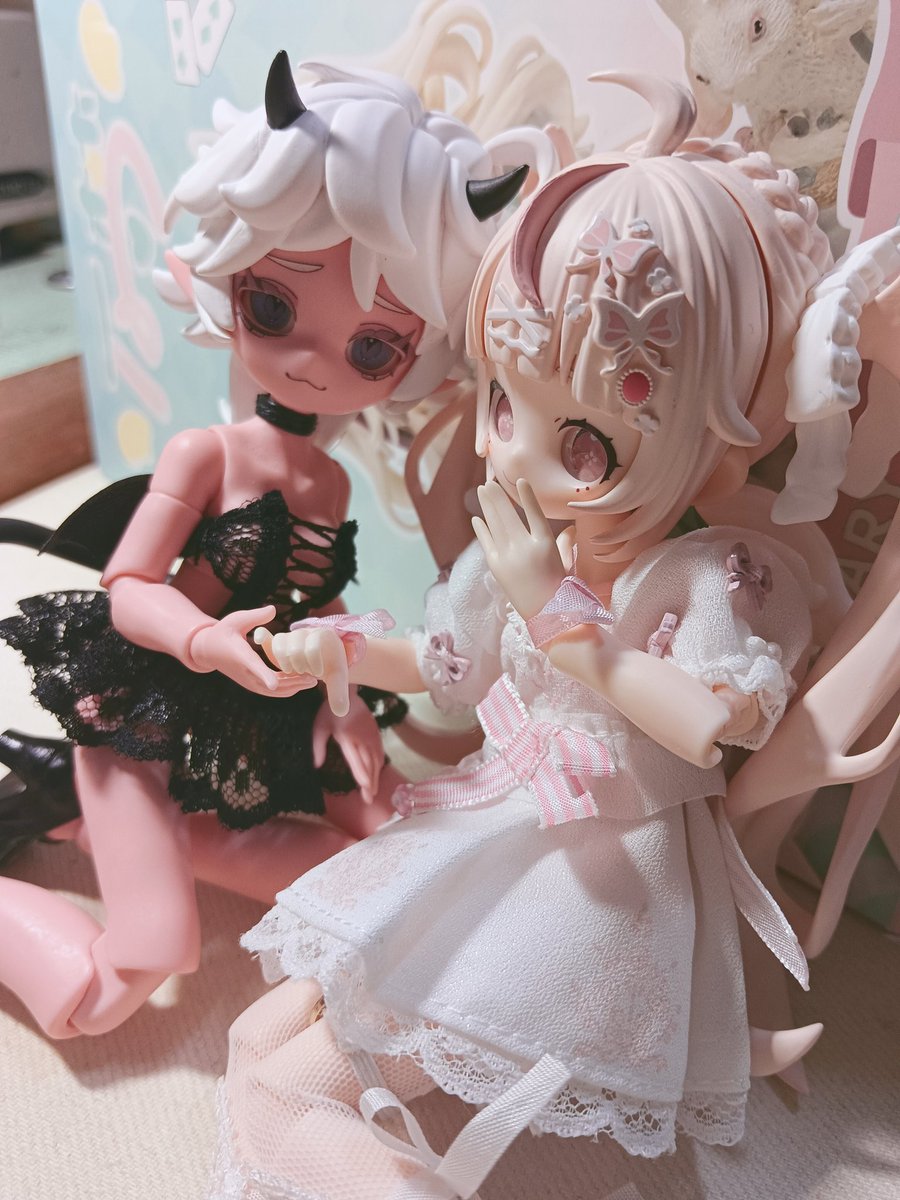aNemoNePingC's tweet photo. 😇😈
#萬夢 #SugaryGirls #上倉eku #莉絲特
#惡魔角 #DevilsHorn #雛茲町 #貝貝利爾 https://t.co/3jqNZ9IdHC