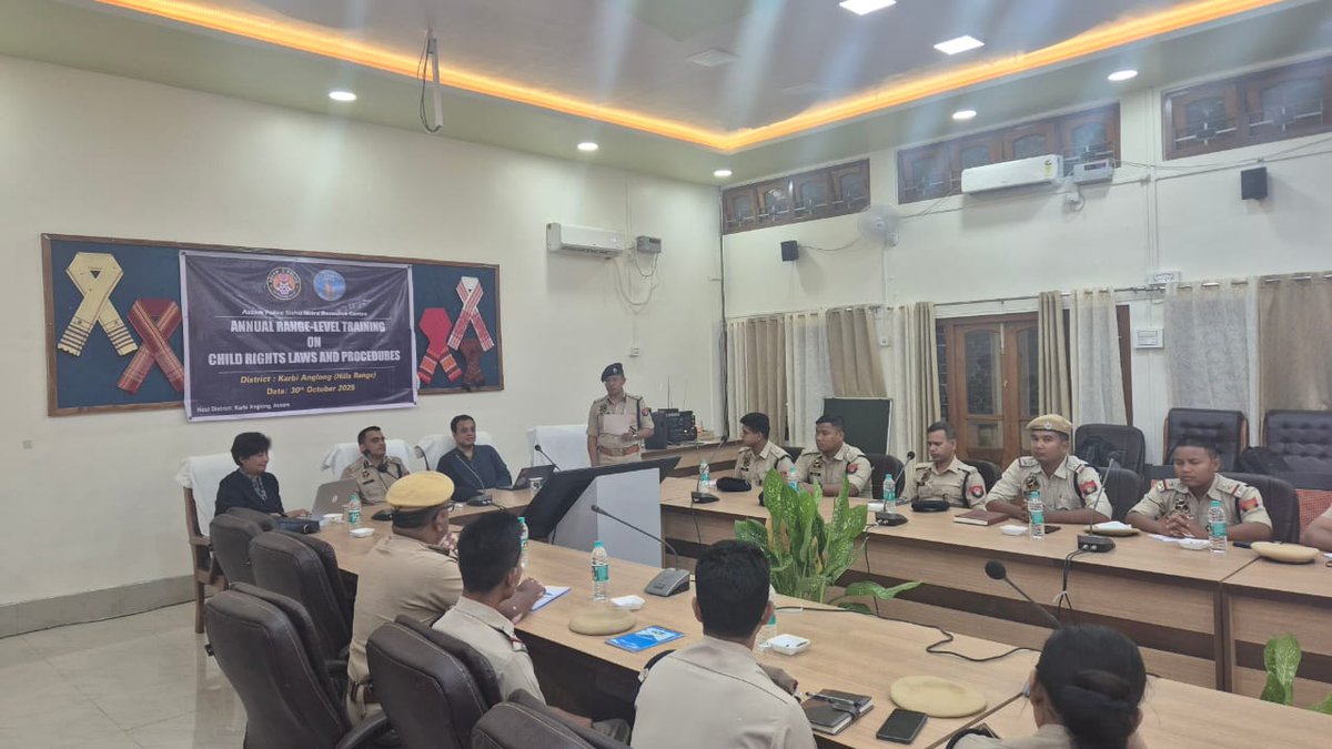 assampolice's tweet photo. Eleventh in the series of Annual training on Child Rights-related Laws & Procedures, & Mental Health Well-Being, conducted for Officers of Karbi Anglong and West Karbi Anglong districts.

The day-long program was also attended by Sh. Pushparaj Singh, IPS,  SSP, @karbianglongpol. 

Venue: Diphu, Karbi Anglong 

#AssamPoliceSishuMitra

@himantabiswa @HardiSpeaks 

@UNICEFIndia @utsahassamOrg