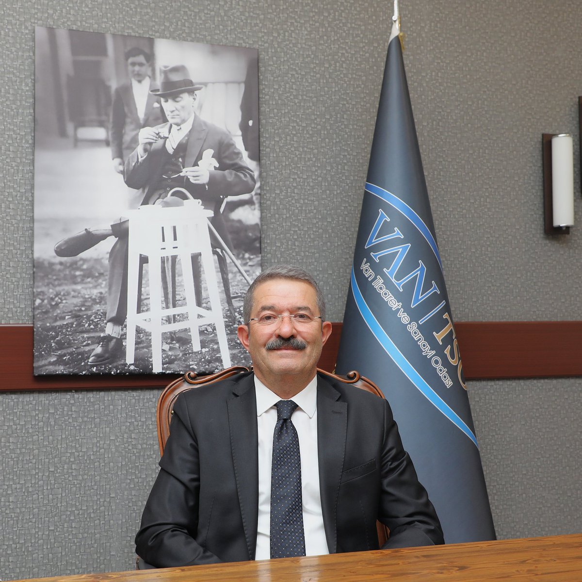 Başkan Takva müjdeyi verdi!

Uzun süredir girişimleri devam eden İran İslam Cumhuriyeti Van Konsolosluğu için müjdeli haber, sürecin en önemli kurumu olan ve 2015 yılından bu yana her platformda dile getiren Van TSO’dan geldi.urartuhaber.com/baskan-takva-m…