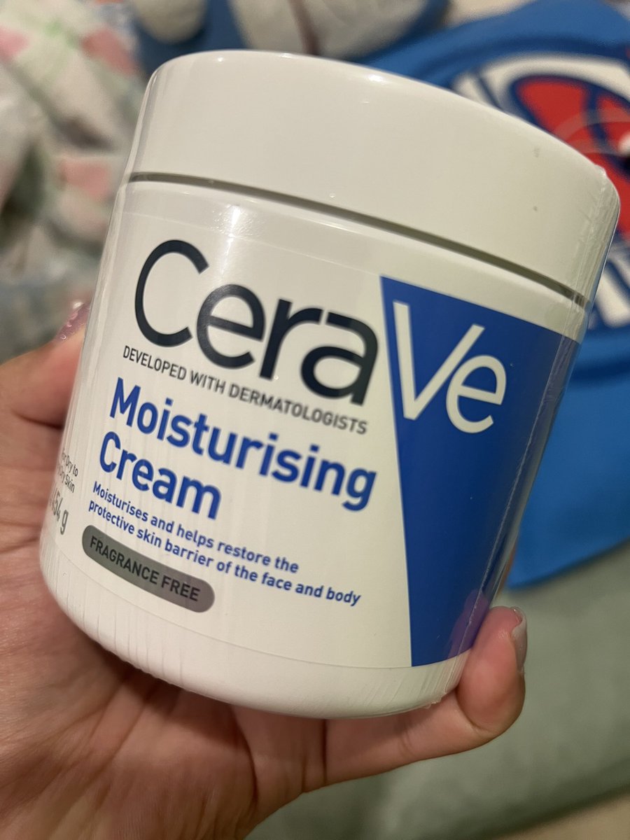 บูมโหวตเที่ยงคืน สุ่มแจกเซราวีครีมกระปุกใหญ่ค่ะ เอายอดหลังอันนี้นะคะ

✨รีทวิตนี้
✨ ”โหวตโฟ้ด“ แคปหน้าจอใส่เครดิต (ใครโหวตไม่จิงขอให้แอร์พังง)
✨ เมนชั่นพร้อมติดแท็ก

vt.tiktok.com/ZSHcR5qNkqCjB-…

สุ่มตอนโฟ้ดชนะนะคะ 💙

#VoteForFourth 
#Fourthnattawat #โฟร์ทณัฐวรรธน์