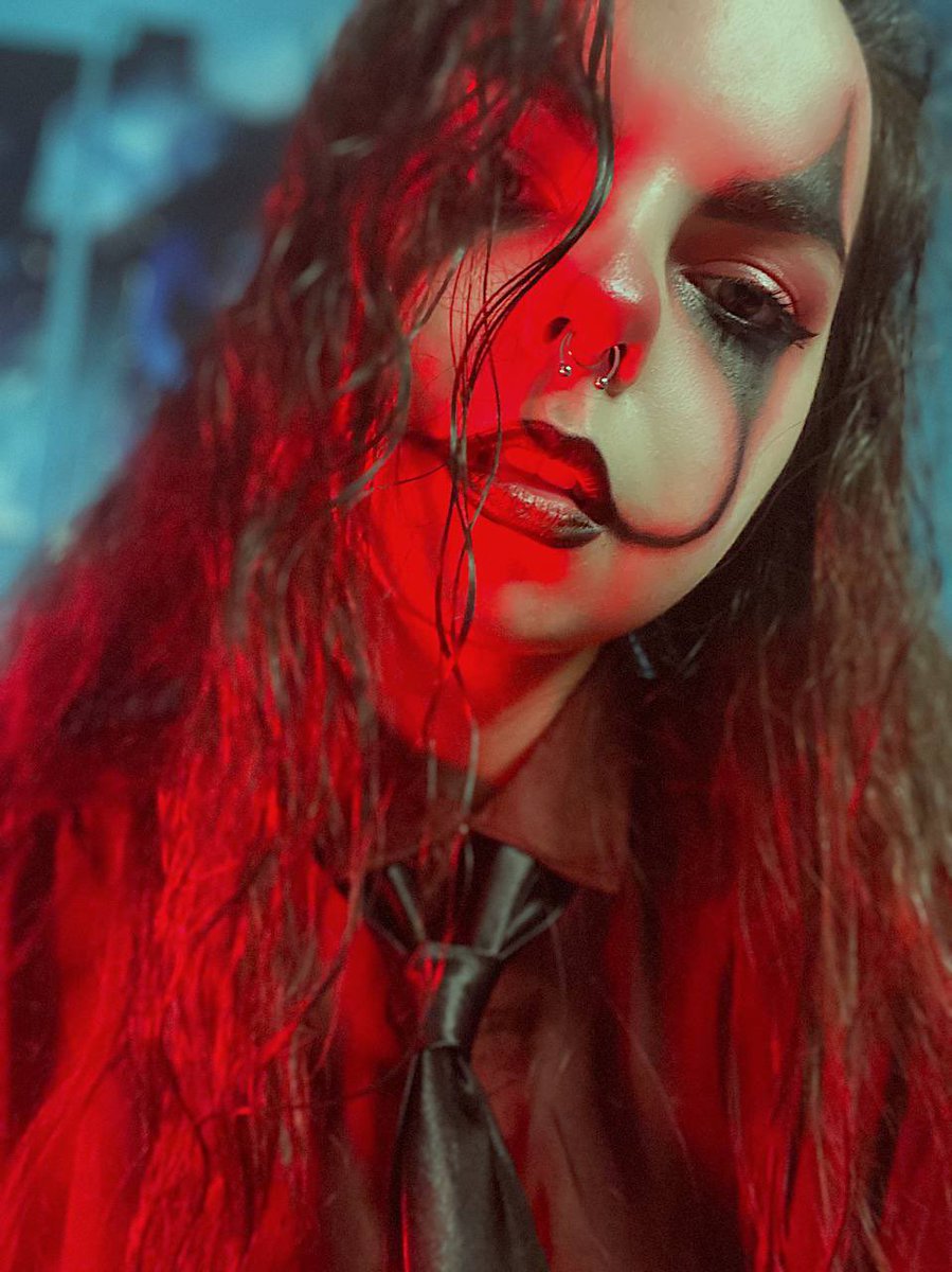 Настало время для креатива ууу 🎃 
Больше фоток с этим и другими образами в тг :3