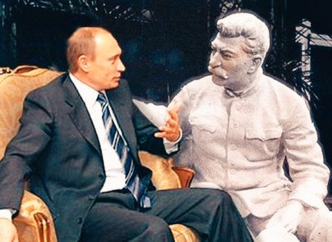 🔴Η απομάκρυνση της μούμιας του Στάλιν από το μαυσωλείο και η νεκρανάσταση του σταλινισμού στην σημερινή Ρωσσία.
🔴Σαν σήμερα, το 1961, με εντολή του τότε ηγέτη της ΕΣΣΔ, Νικίτα Χρουστσώφ, απομακρύνθηκε η μούμια του Στάλιν από το μαυσωλείο, όπου έκανε παρέα στην μούμια του Λένιν.