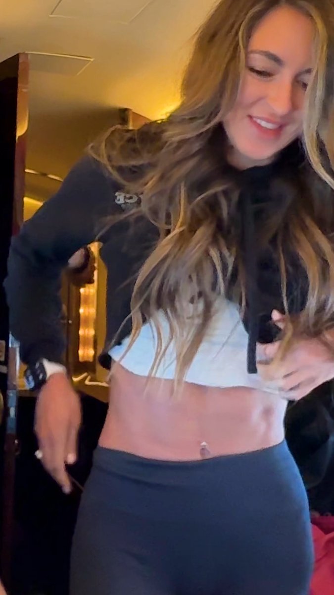 Making sure this plane gets paid for 😅