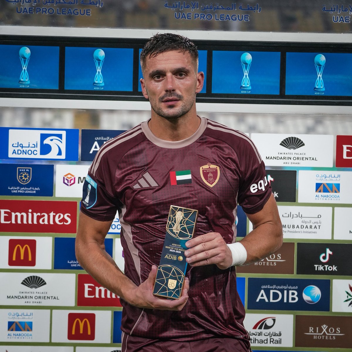 صفقة غيرت و أظهرت قدرات الفريق بأكمله 
الدوري وحداوي وهذا مهره 🇱🇻🇱🇻👌🤍 الف مبروك لكبير بوظبي 
 #الوحدة_النصر
#WHDFC