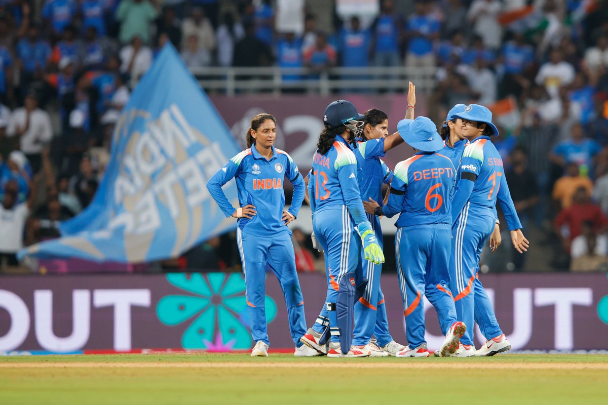 Cricket News | Harmanpreet Kaur Rises One Spot to 20th; Deepti Sharma 12th  Among Bowlers | 🏏 LatestLY, image size:1199x800