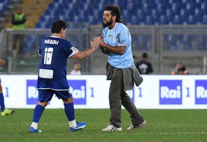 1️⃣0️⃣ En cada rincón del mundo y en cada sector de nuestro Club, se respira DIEGO ARMANDO MARADONA.

¡Feliz cumpleaños, D10S! ♾️🩵🎂