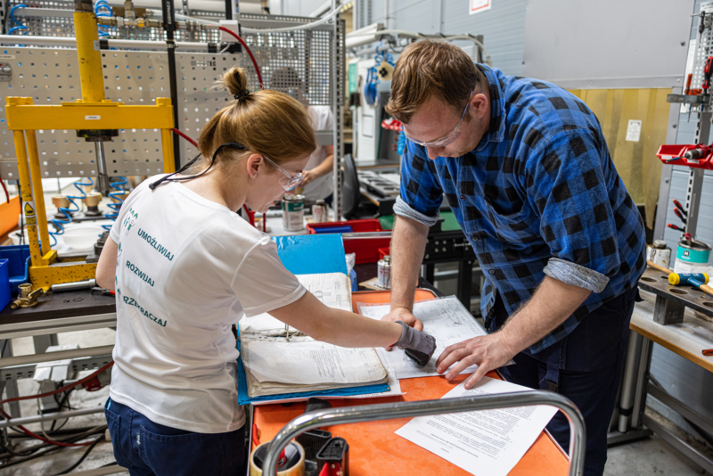 As 2025 winds down, we’re helping manufacturers plan ahead for 2026 with genuine OEM parts, proactive maintenance and expert service across our global brands. 

Now’s the time to prepare your systems, optimize your budget and ensure a smooth start to the new year: