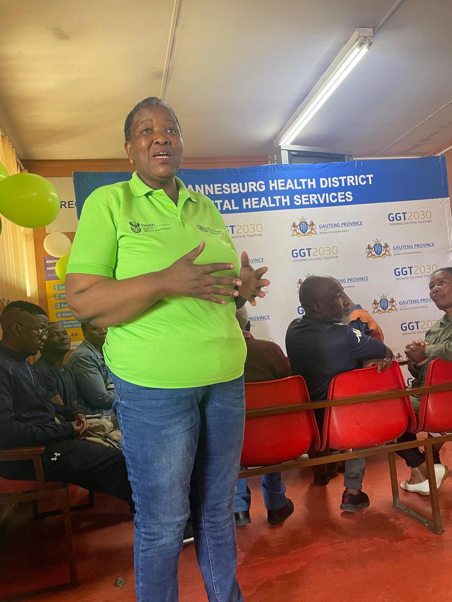 Healthjhb's tweet photo. 🧠💚 Chiawelo CHC hosted a #MentalHealthAwareness campaign to educate the community about mental well-being, reduce stigma, and promote access to mental health services. #AsibeHealthyGP #GautengHealth https://t.co/jvPBYadoTi