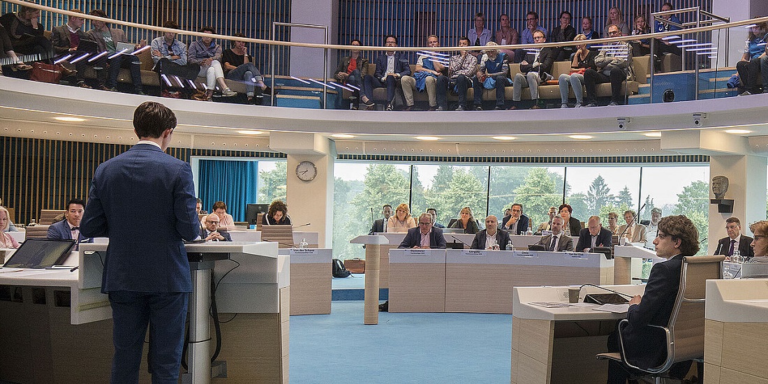 Beste gemeenteraadsleden, ga vanavond gewoon lekker naar huis! Over begrotingen die niet kloppen maar op basis waarvan wel de belastingen worden verhoogd. Op ededorp of hier: ededorp.nl/douwe/beste-ge…