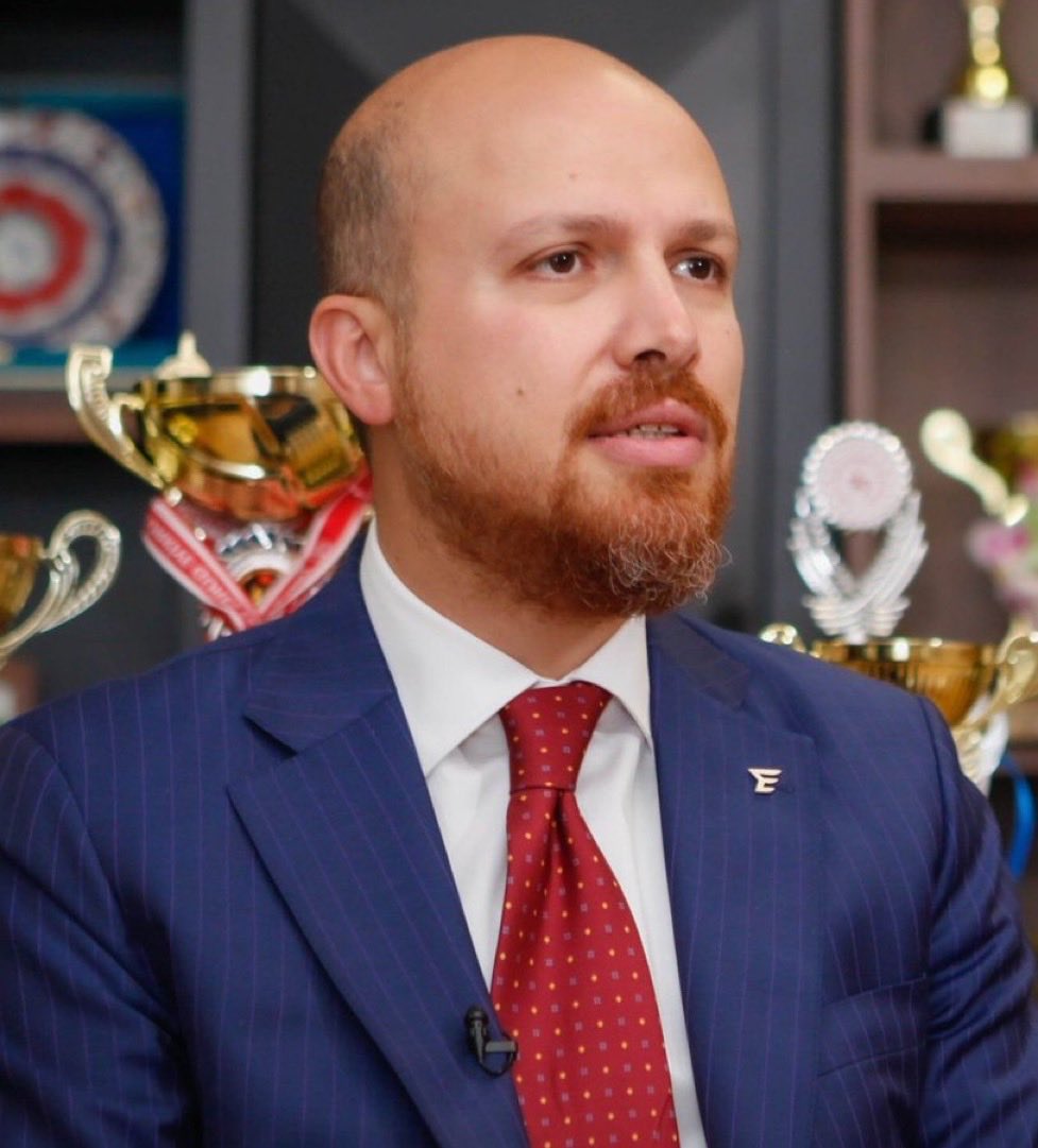 karakutuihbar1's tweet image. Gazeteci Serdar Akinan:
“Kulis bilgim AKP'nin kalbinden.
Erdoğan kararını verdi, yerine Bilal Erdoğan geçecek.”