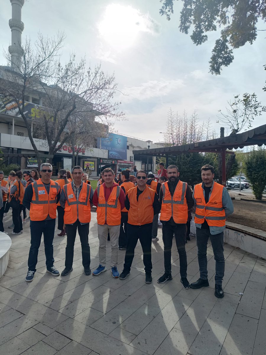 Umut varsa İyileşme de Vardır. 
#UmudunAdıLÖSEV