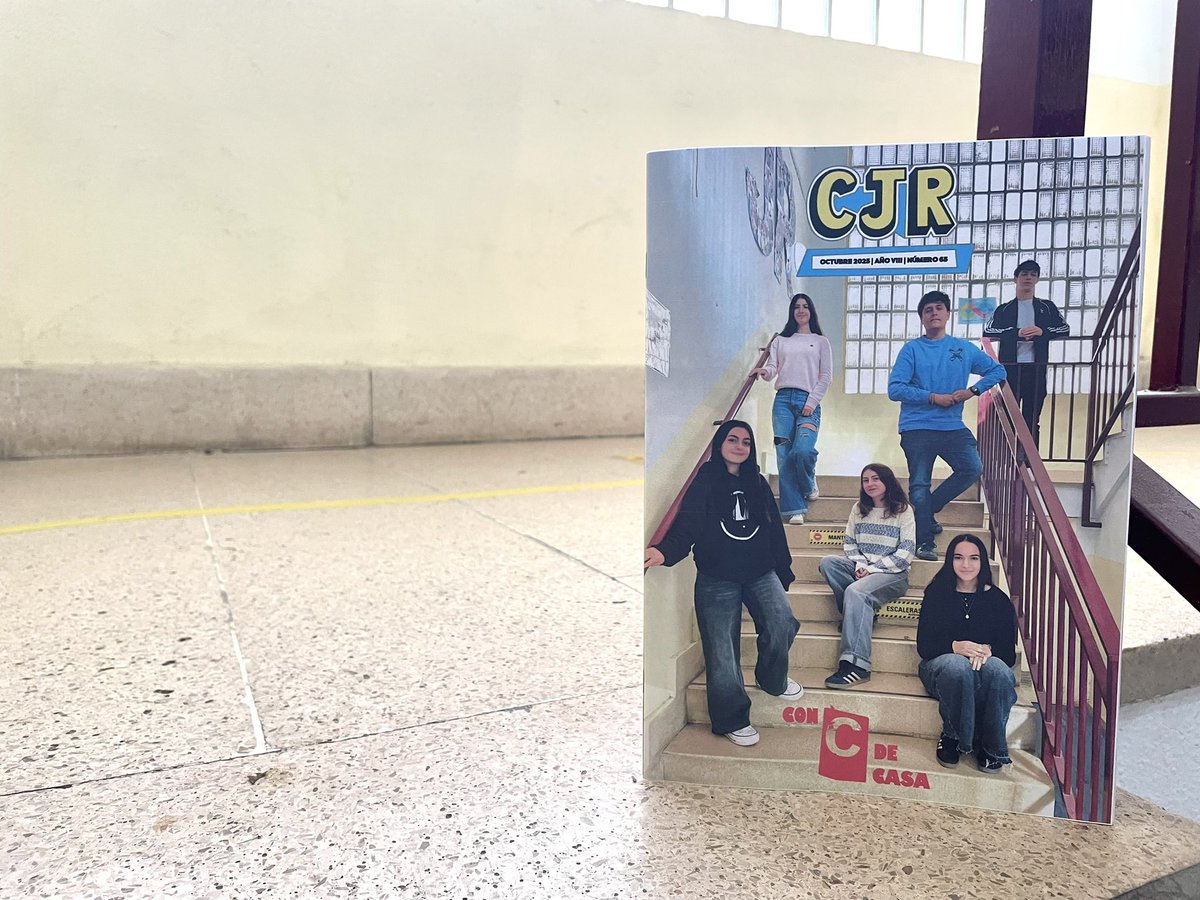 ijoaquinrodrigo's tweet photo. ¡Y hoy hemos publicado #CJR65, el número de octubre que sale fiel a la cita mensual! ¡Dedicamos portada y reportaje central a los nuevos inquilinos del edificio C en #ConCDeCasa! https://t.co/99R4kRk6h2 #SerQuienQuieras #joaquinrodriguismo https://t.co/jqPgVmvvHn