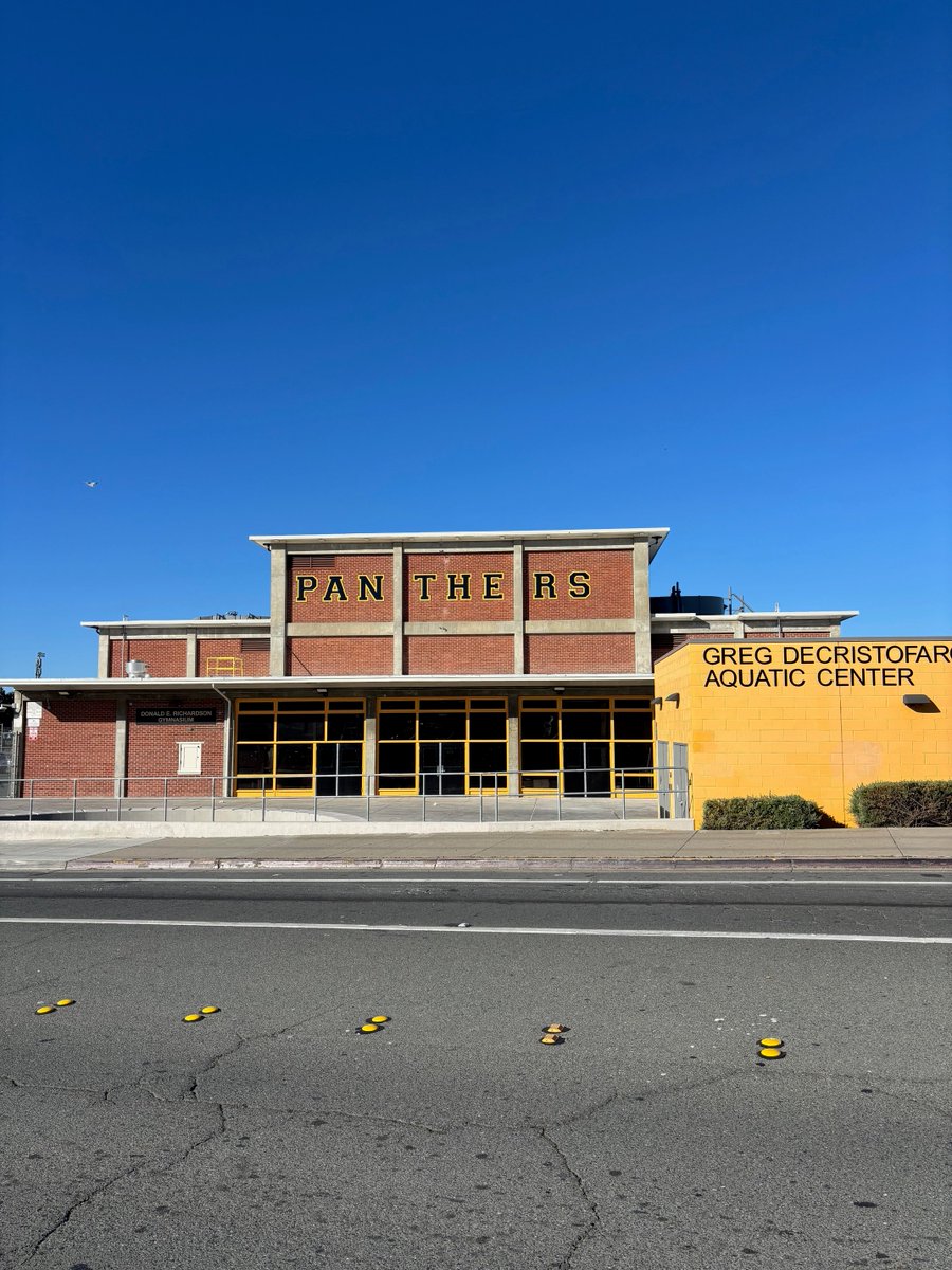 ISIcalifornia's tweet image. Our team installed the new Panthers mascot dimensional letters for the Antioch High School Gym!
 #signinstallation #signindustry #signinstall