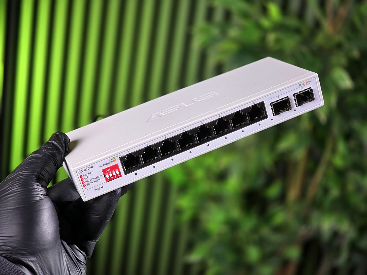 neSSaSSPCmods's tweet image. Asus QG-U1080 switch -  internet kabl za sve!
Video: youtu.be/RGKoAJuFmso
Foto/text: ss-mods.com/asus-qg-u1080-…
@ASUS