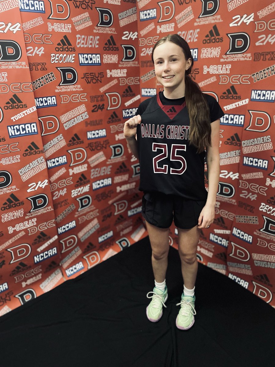 Case James tweet media