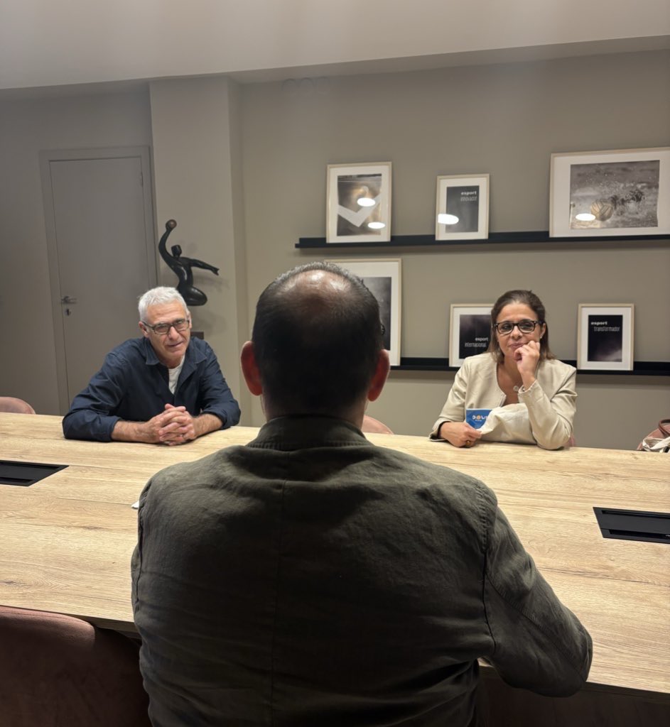 🤝 Amb la <a href="/DownCatalunya/">Down Catalunya</a> ens hem trobat per compartir projectes i reptes entorn de l’esport inclusiu

💬 Hem parlat de com avançar cap a una plena inclusió de les persones amb la síndrome de Down i altres discapacitats intel·lectuals en el lleure i l’activitat física

#esportcat