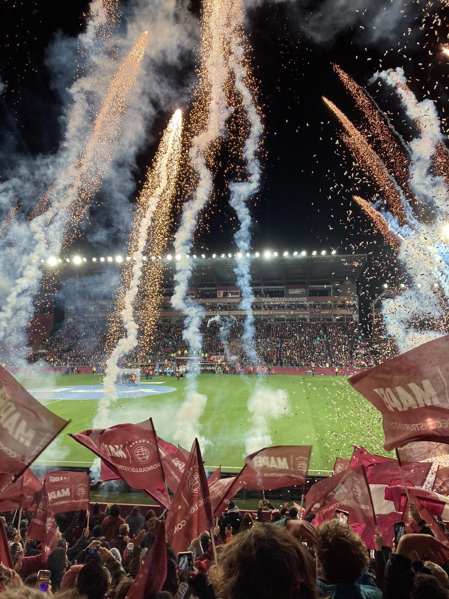 AlainCeroni's tweet photo. La vida por los colores ❤️🇱🇻 https://t.co/OqE2OLMCt1