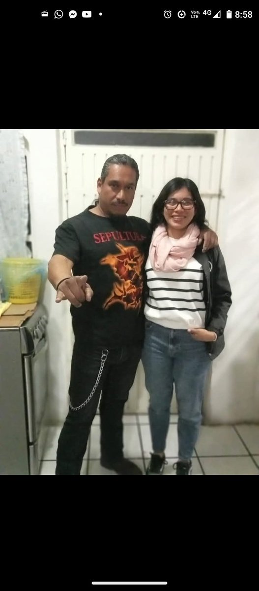 Muchas felicidades a mi hija Diana por sus 25 vueltas al sol, y si la ven díganle que la amo infinito 😘🍺🤟🖤🌹🎸😎