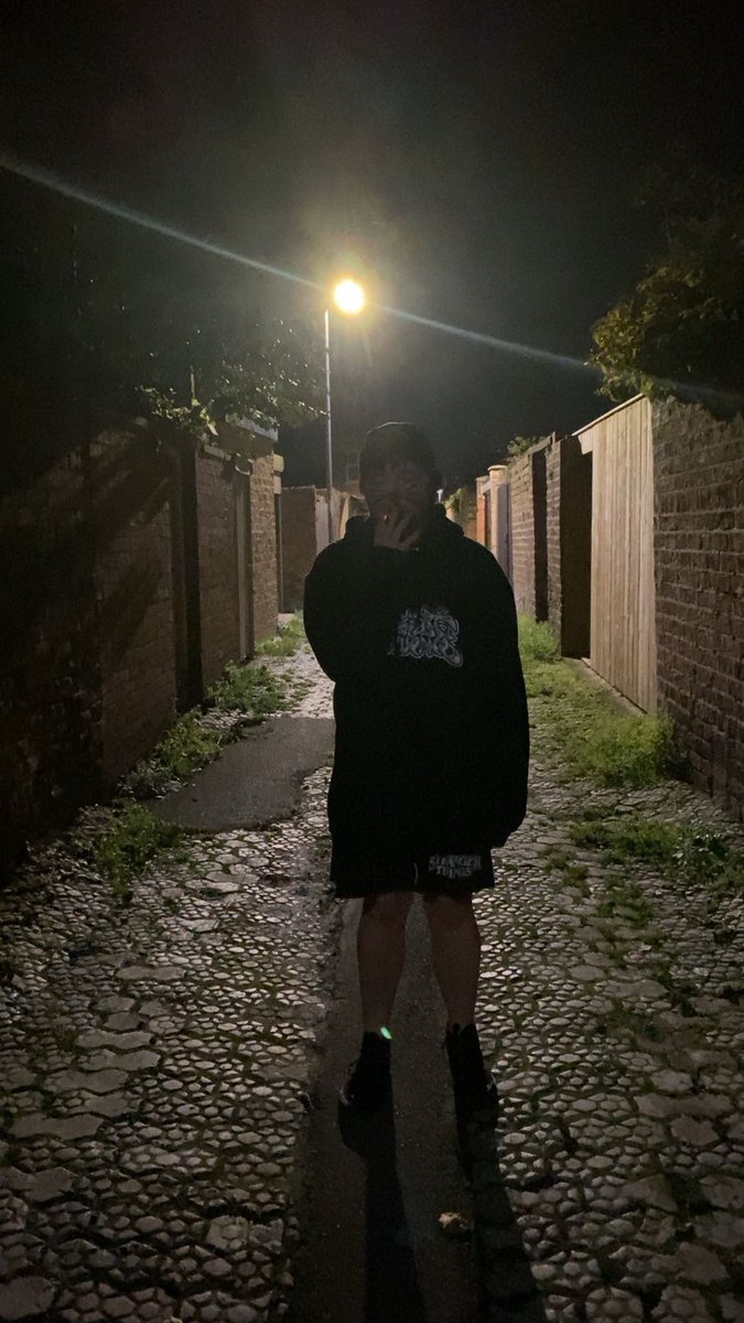 robert |-/ mcr anfield tweet media