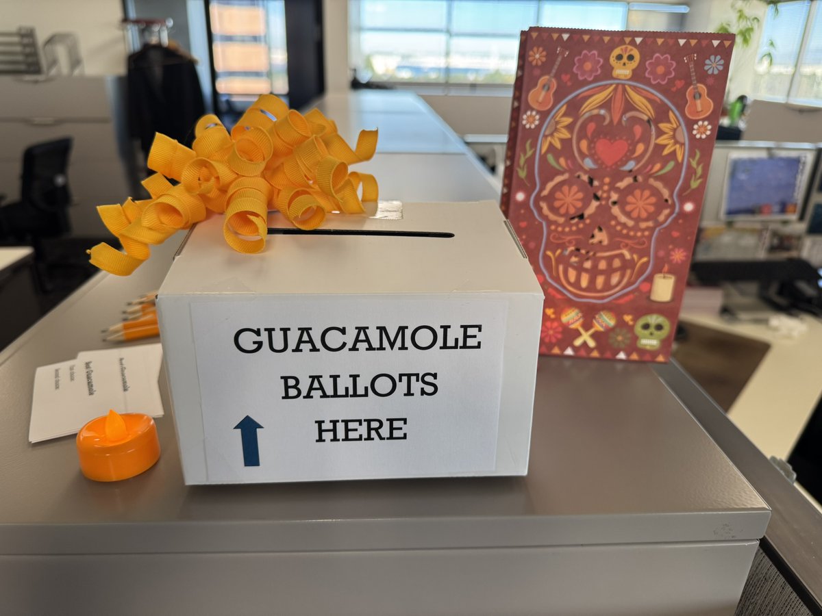LeeAssociatesLA's tweet image. 🥑 Guac Off 2025 was a hit!
Congrats to Genova, our Guac Champion, for winning this year’s pre-Halloween competition. 🏆

#LeeAndAssociates #GuacOff #TeamFun