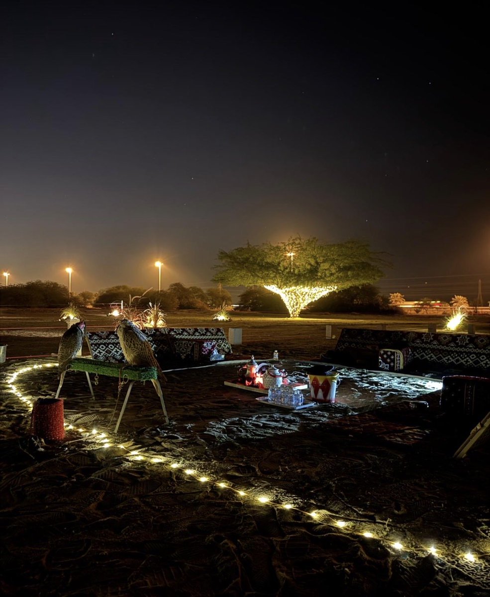 يالربع أنا مالي عن البر منهاج
وممشى نفوده والسهل منوة لي

أبي اتمشى بالخلا مبعد وساج
عن لجة الديرة بعيدن محلي