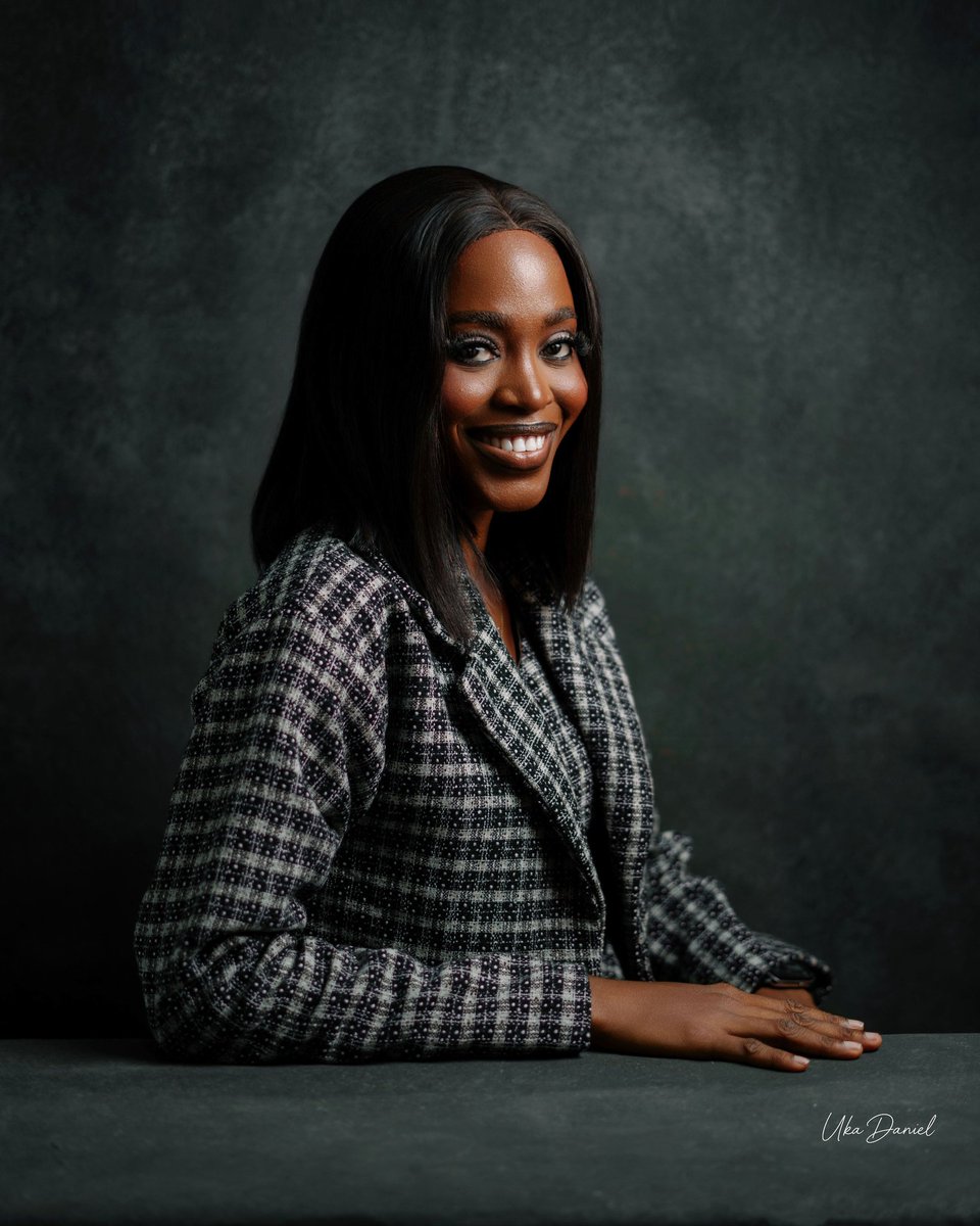 african_girl01's tweet image. Satisfied my examiners, and now it's 
Dr. Eseoghene T. Ighoteguono 
MBBS Benin🤭
Distinction in Surgery .
Distinction in Public Health and Community Medicine.