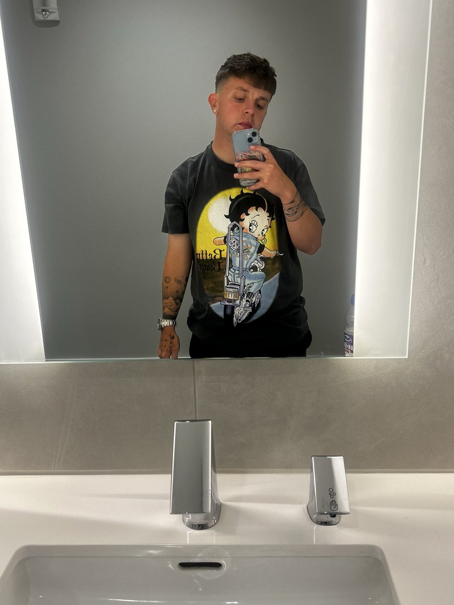 Superfly 🦅 tweet media