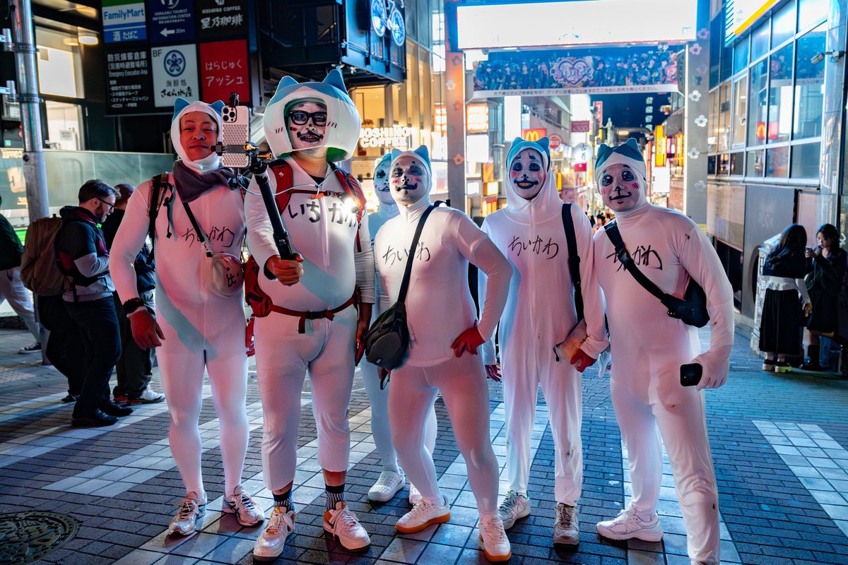 ハロウィン🎃徘徊物語でした！
たくさんのお声がけありがとうございました！

こまち、こまてぃん、ちょびつき雨宮、なあぼう、わんたろう、ぴりか　楽しい時間をありがとうな！また来年が楽しみだ！

ハッピーハロウィン🎃