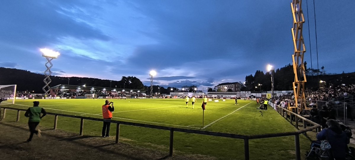 Xa en Navia, este campo de El Pardo vaise converter no estadio número 25 no que vou ver xogar o <a href="/RCCelta/">Celta</a> en partido oficial 
#SempreCelta
#ADébeda