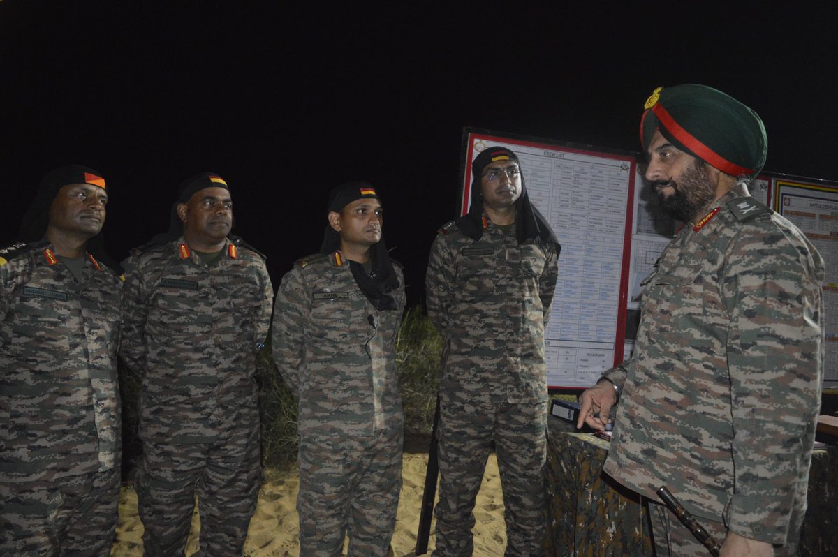 SWComd_IA's tweet image. #SaptaShaktiCommand Conducted Integrated Fire and Manoeuvre Exercise #SentinelStrike in Thar Desert at Mahajan Field Firing Ranges, #Rajasthan.  

The holistic exercise conducted in an all arms environment included effective mission engagements by modern artillery systems,…