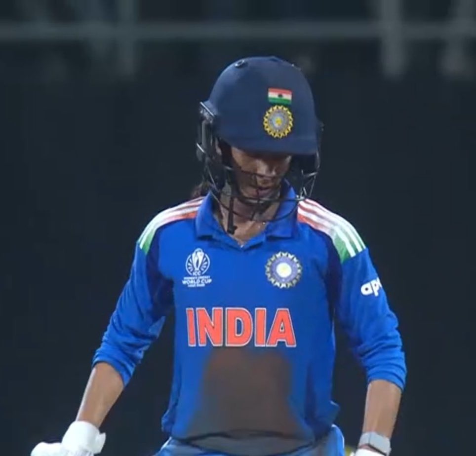EmonMukherjee21's tweet image. Her jersey is dirty, but the scoreboard is clean. Job done

#INDWvsAUSW | #JemimahRodrigues

#INDWvsAUSW