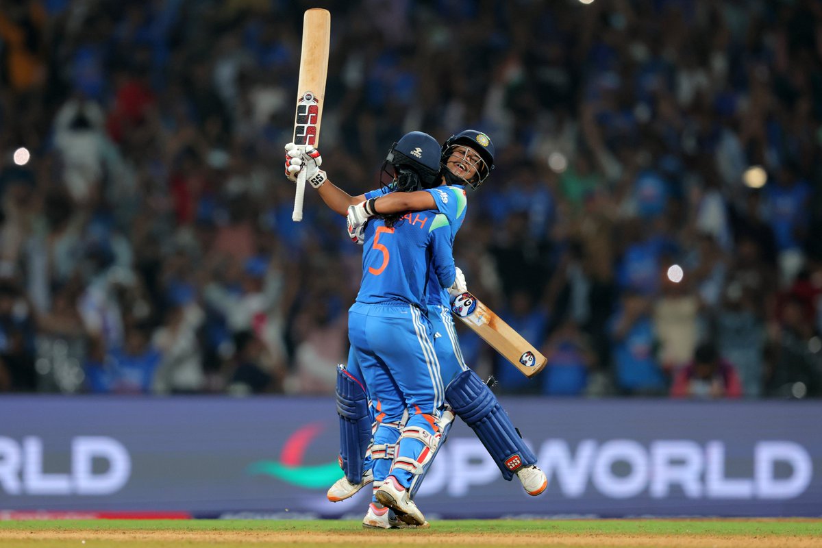 ICC's tweet photo. 𝐅𝐢𝐞𝐫𝐜𝐞. 𝐅𝐞𝐚𝐫𝐥𝐞𝐬𝐬. 𝐑𝐞𝐥𝐞𝐧𝐭𝐥𝐞𝐬𝐬 🫡

Jemimah Rodrigues soaks in emotions after playing a warrior's knock to help India cross the line in the #CWC25 semi-final 🥹

#INDvAUS https://t.co/14dJPAgrpo