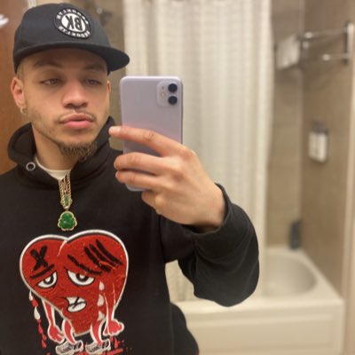 baae2x's tweet photo. #NewProfilePic https://t.co/yyzXbPgpI2
