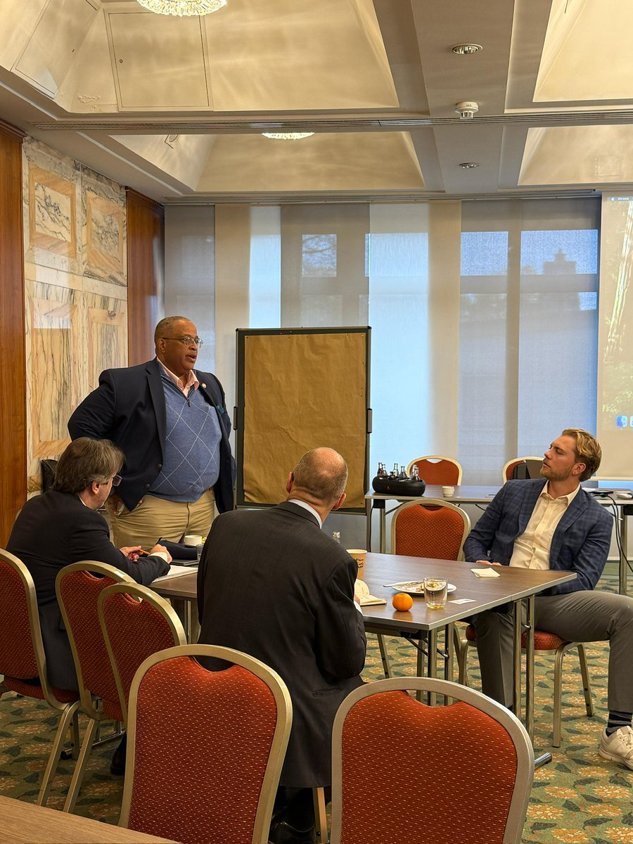 ✅ At #CPHIFrankfurt this week, VGR co-hosted a networking breakfast highlighting our region’s life-science momentum.
🎤 Kudos to Andrew Carpenter of Phlow for his dynamic presentation on growth in Petersburg.
🤝 Thanks to Tom Scott, VEDP, #PetersburgVA &amp; RichmondVA.