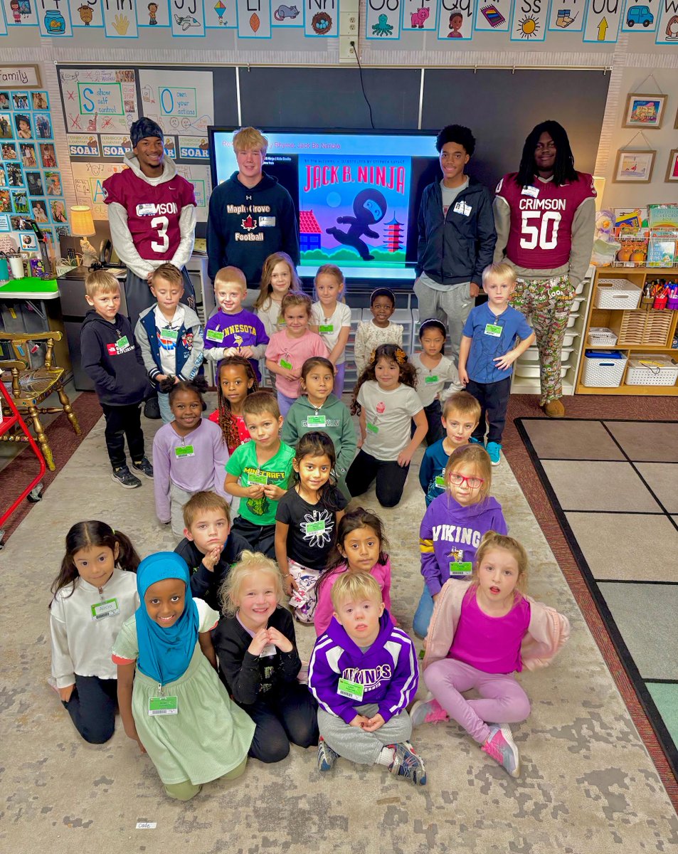 TU4Community's tweet image. 📚🏈 Honored to highlight @Crimsonfootball  Football  in the @MSHSL  Community Service Challenge!From reading to local elementary students to raising $15,000 for the Randy Shaver Tackle Cancer Foundation — these athletes truly embody what it means to #LeadThroughService. 👏