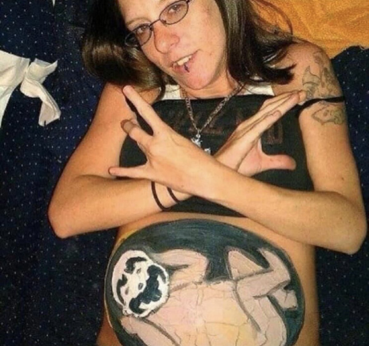 Incredibly, she is not dressed up for Halloween.
🤡 🔪 🎶