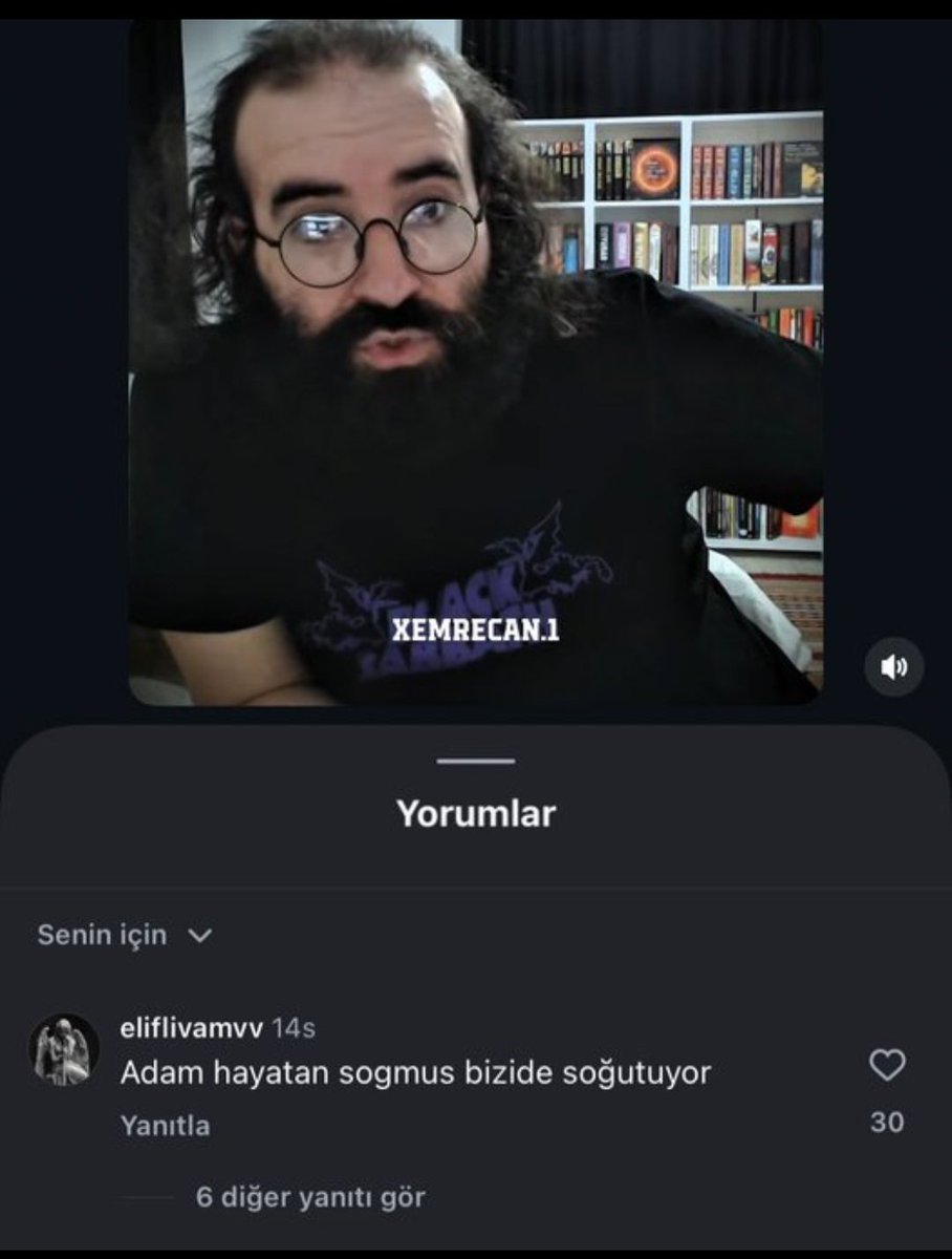 sadeceNAKED's tweet photo. @raskolibov Bütün gün kulübede güvenlik olmayı twitleyen adamın masa örtüsünü görünce https://t.co/tmcFBS1vhA