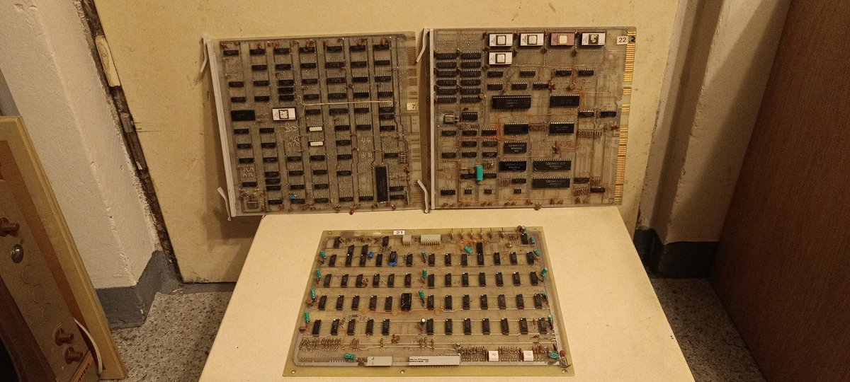 Retro Nora💾 tweet media